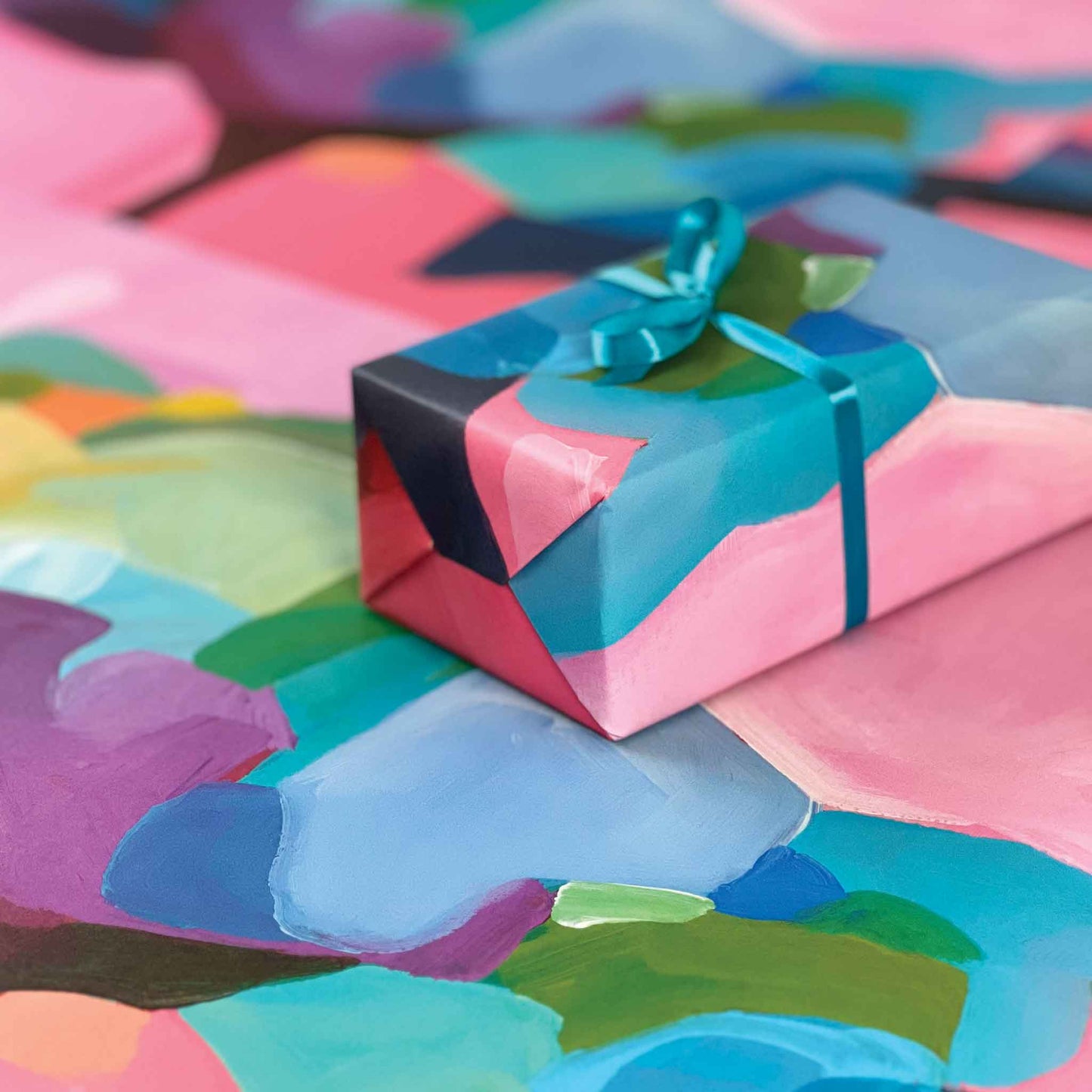 abstract pink gift wrapping uk